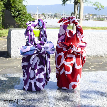 105cm Reversible Furoshiki | Hana to Neko (pink & red)